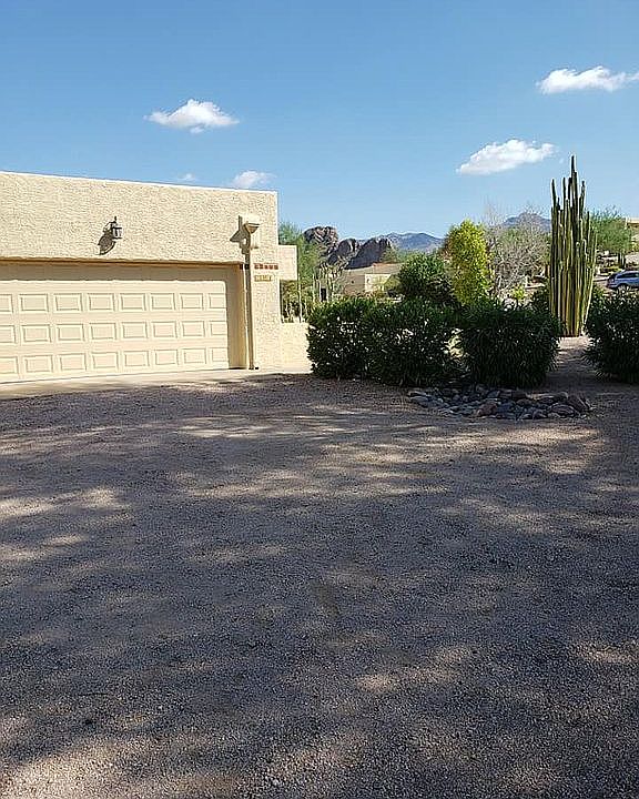 Double car garage