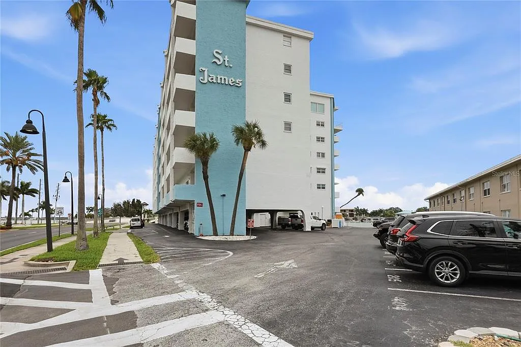 2 bed, 2.0 bath, 1055 sqft, $2,800 — Photo 2