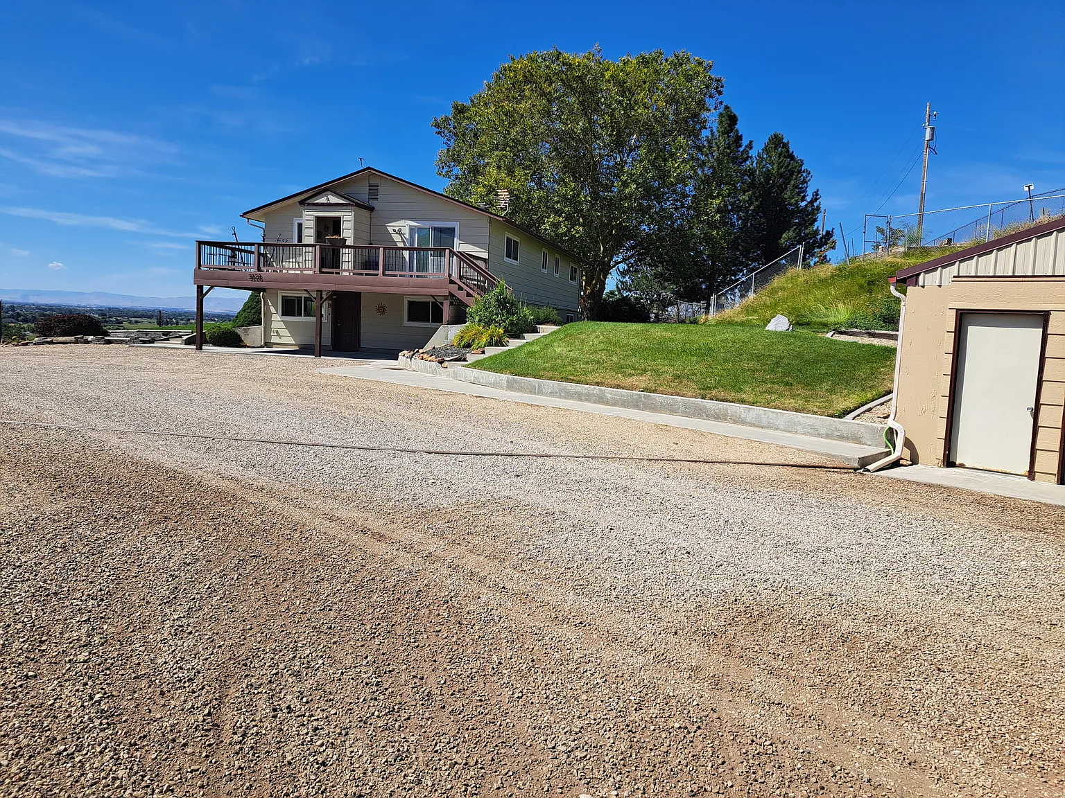 2 bed, 1500 sqft, $1,600 — Photo 4