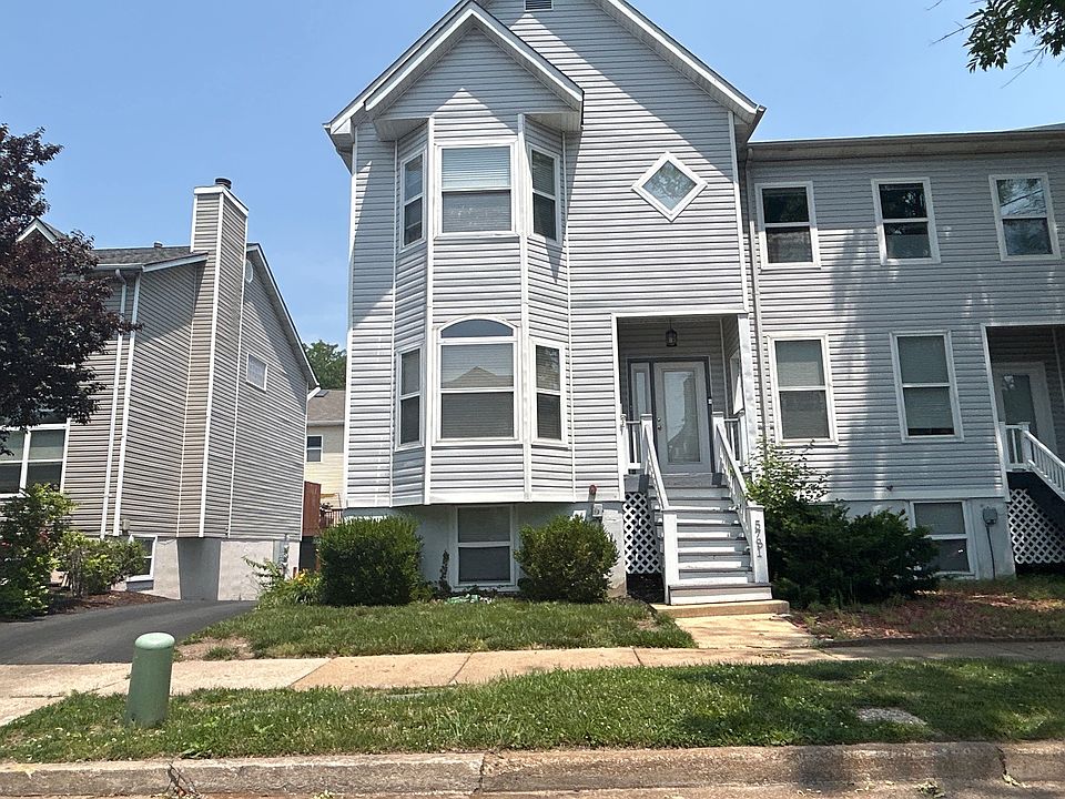 1st image of 5781 Kingsbury Pl