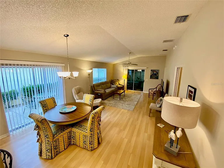1534 Lime Grove Ln — Photo 3