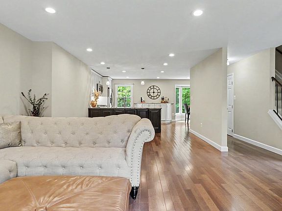 5th image of 3714 Mount Airey Ln