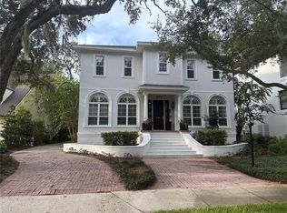 2924 W Lawn Ave, Tampa, FL 33611