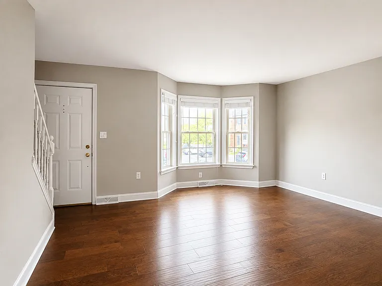 151 Cobblestone Ln — Photo 4