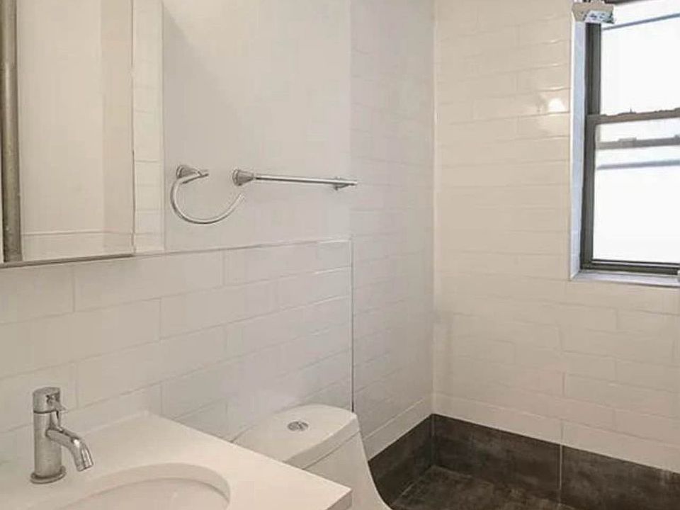 2nd image of 410 Eastern Pkwy APT 3D