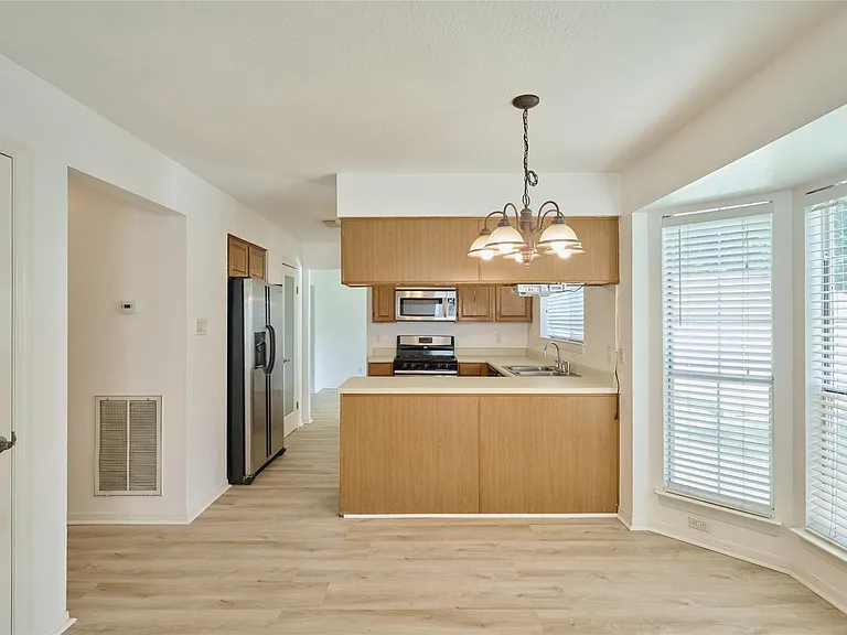 188 N Golden Arrow Cir — Photo 15