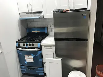 Rented by Salon Realty Corp