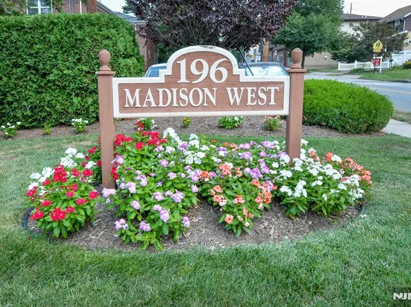 196 W Madison Ave APT 15, Dumont, NJ 07628