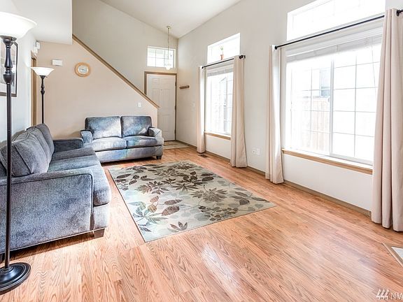4th image of 6702 135th St Ct E