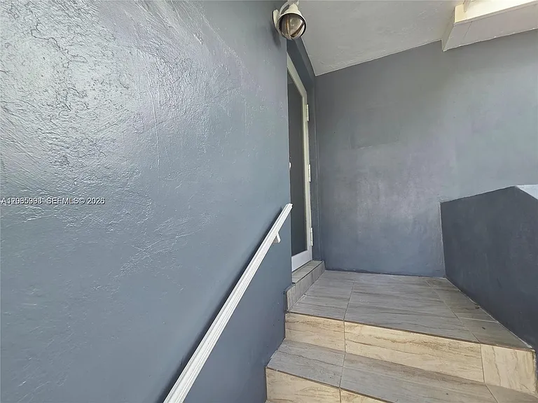 6240 SW 21st St #6242 — Photo 6
