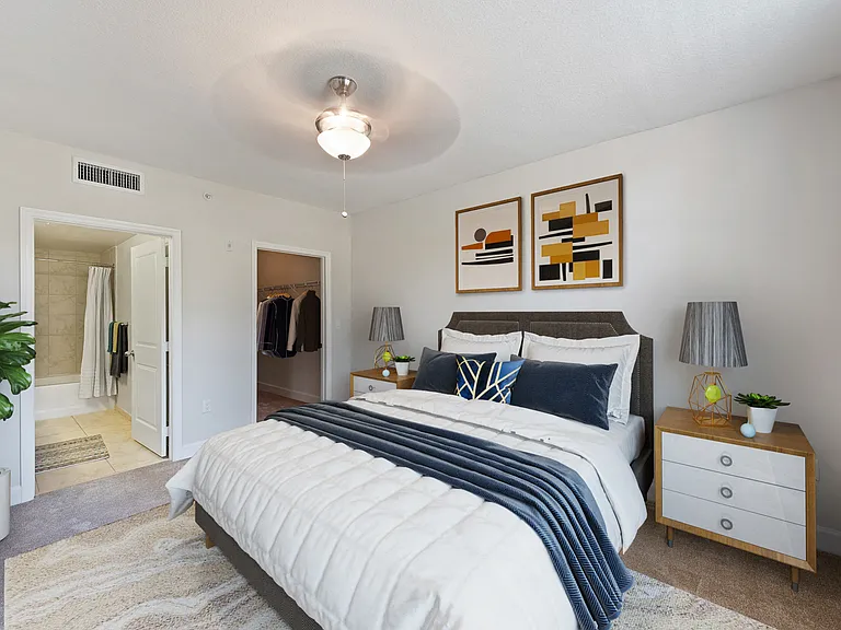 Residences at Lakehouse — Photo 16