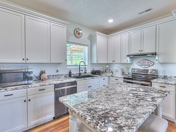 12th image of this home