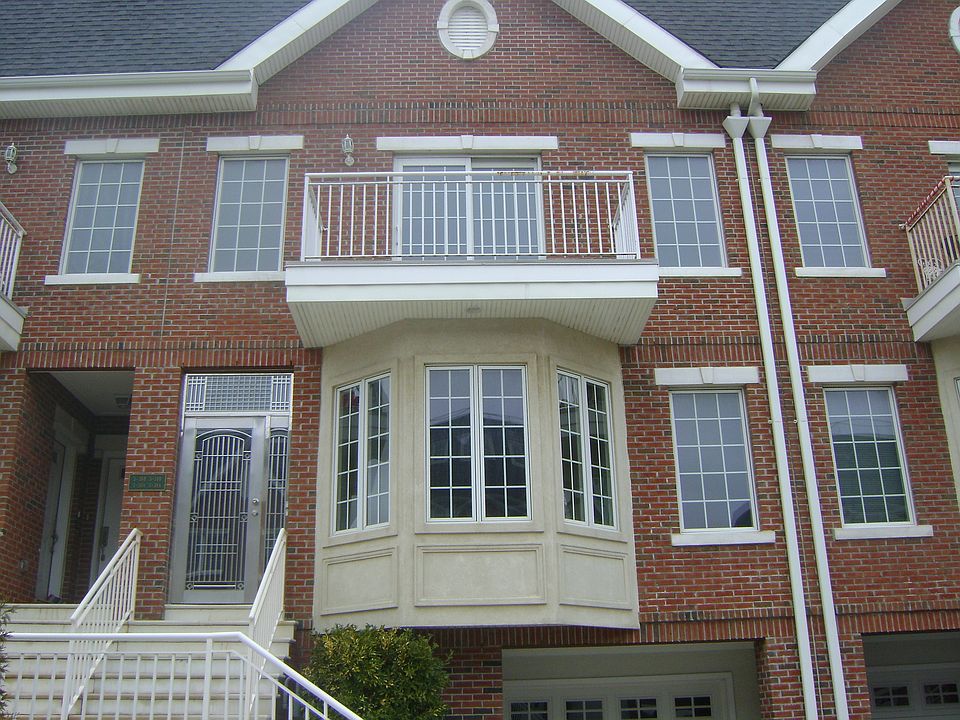 1st image of 334 Soundview Ln #3