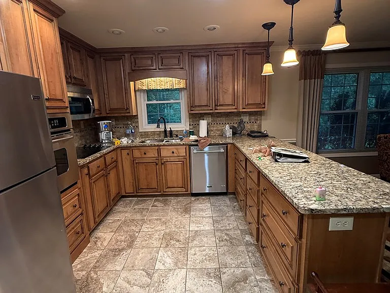 2905 River Rd — Photo 2