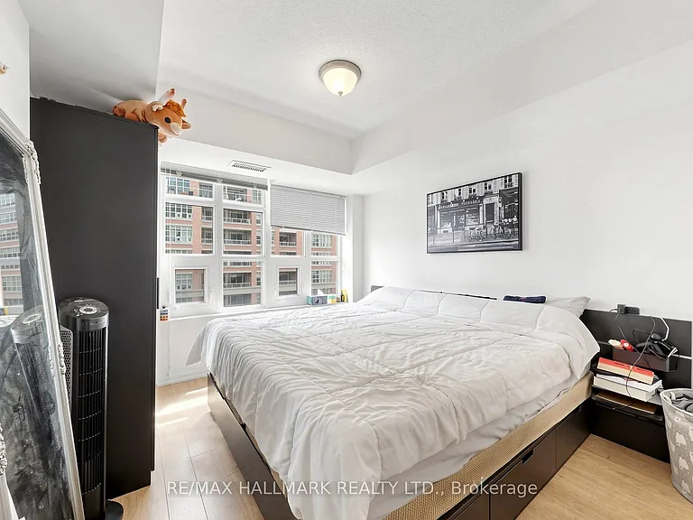 85 E Liberty St #812 — Photo 9
