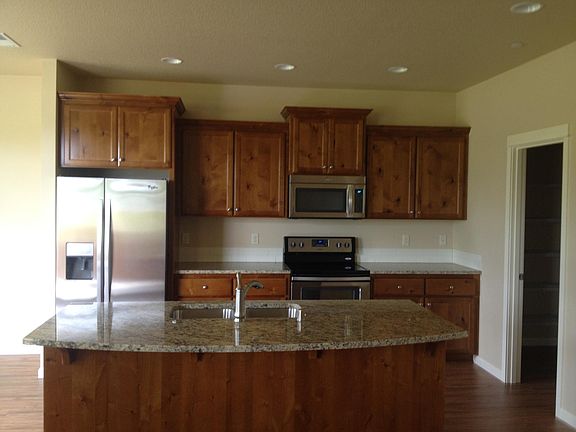 3rd image of 3008 NE 75th St