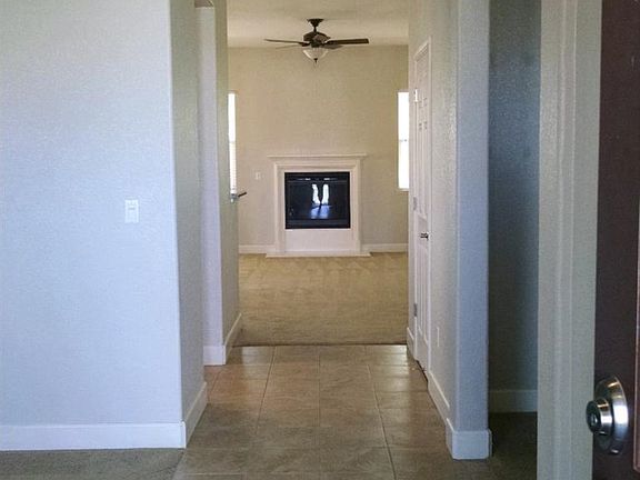 2nd image of 3607 Goldenstar St