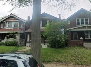 10 Lawn Pl, Saint Louis, MO 63110
