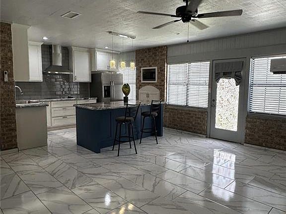 3rd image of 3009 La Puerta Ave