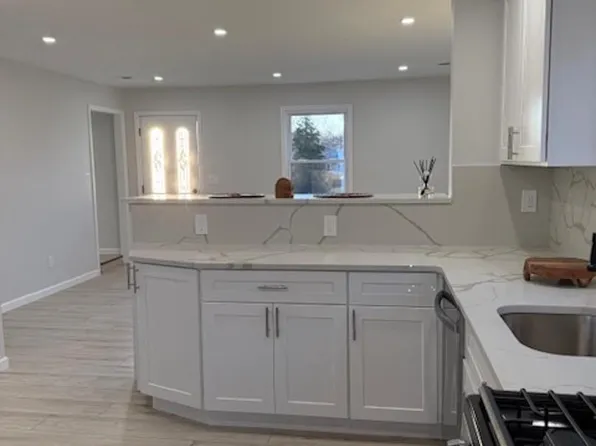 1625 6th St, Ewing, NJ 08638