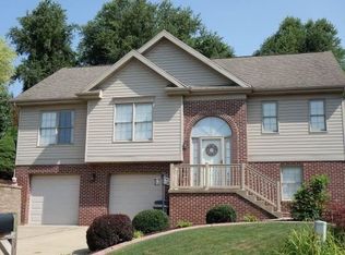 109 Fieldstone Ct, Venetia, PA 15367