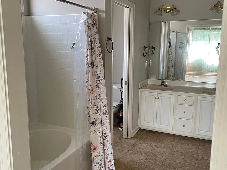 500 Lake Lennox Dr — Photo 12