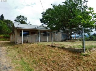 230 NE Jorgen St, Winston, OR 97496