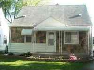 2091 Thomas St, Lincoln Park, MI 48146