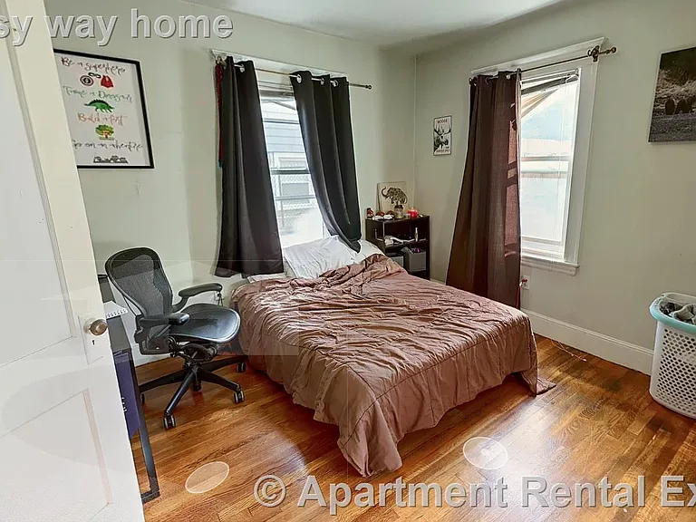 18 Bond St #2 — Photo 13