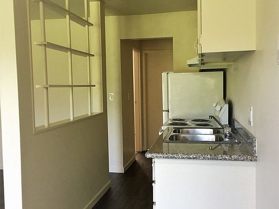 5th image of 303 SE 126th Ave APT 15