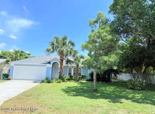 106 Delvalle St, Melbourne Beach, FL 32951