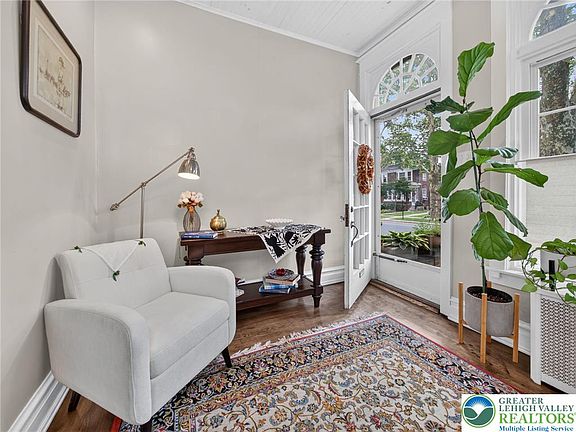 5th image of 2445 W Allen St