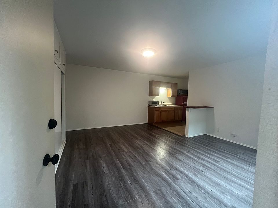 1st image of 11124 Venice Blvd APT 4A