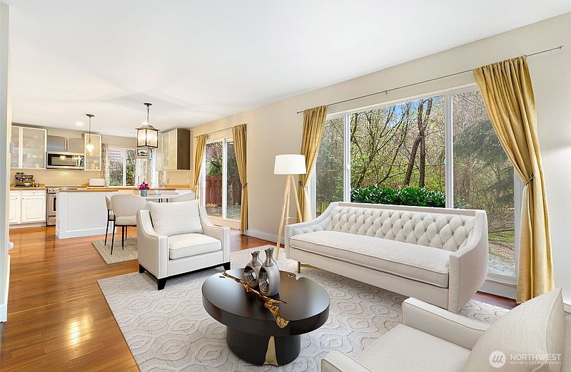 4th image of 6611 133rd Street SE