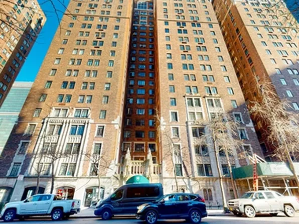 5 Tudor City Place image 8 of 10