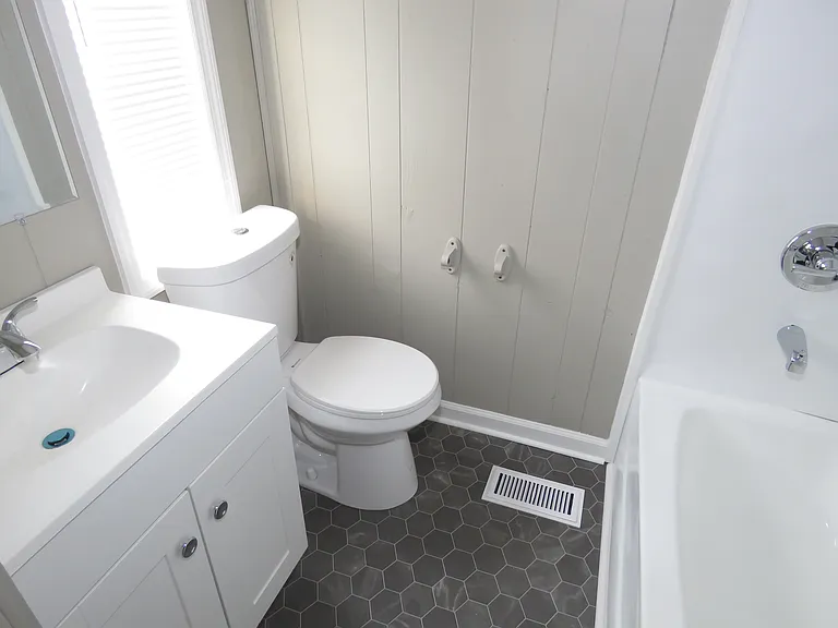 3521 Rothmoor Dr — Photo 6