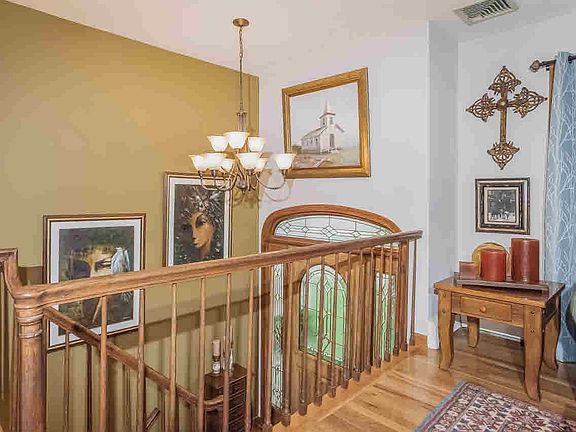 3rd image of 93 Tate Ave