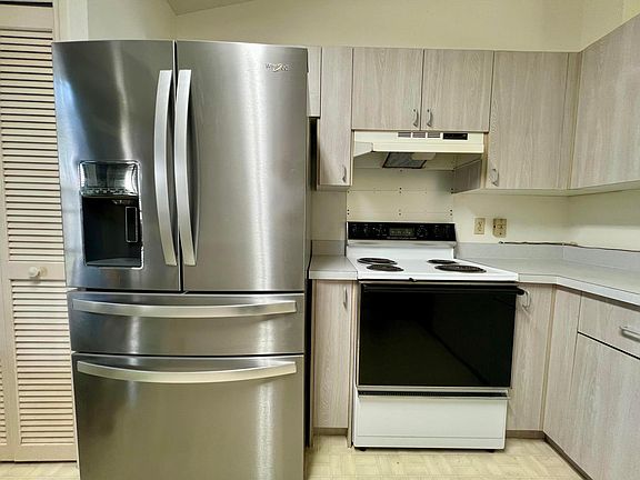 4th image of 355 SE Husted Terrace