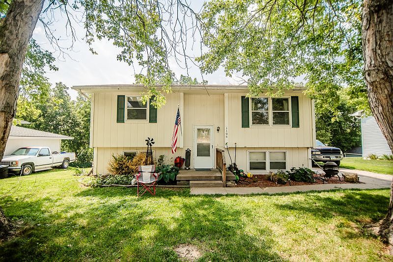 1st image of 1106 Timber Ln