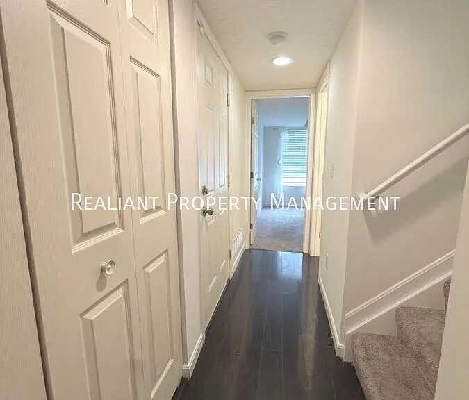 808 William Howard Taft Rd — Photo 19