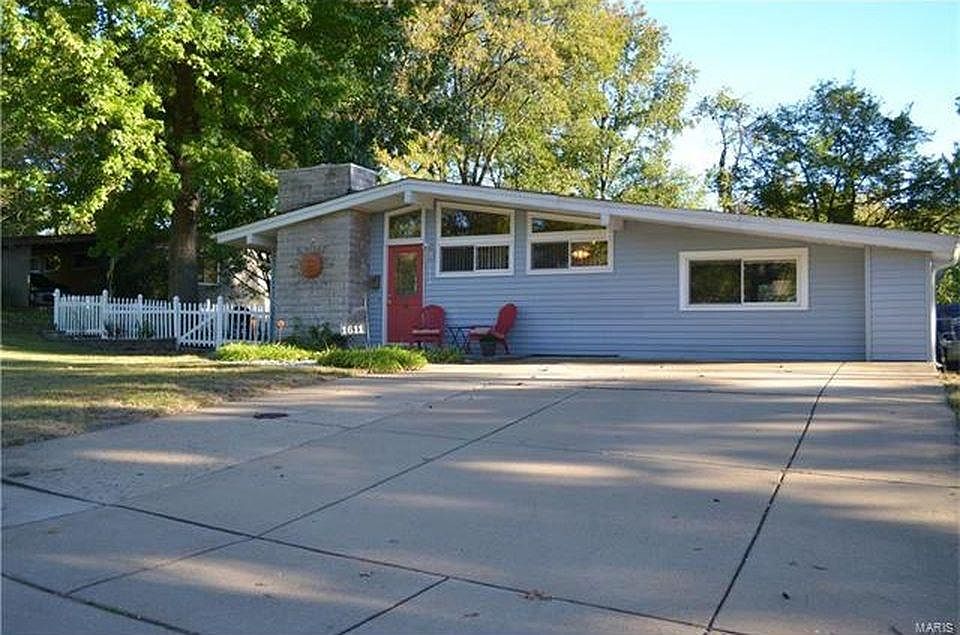 1st image of 1611 Liggett Dr