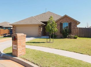 11105 SW 39th Ct, Mustang, OK 73064