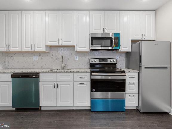 3rd image of 624 N 35th St #3