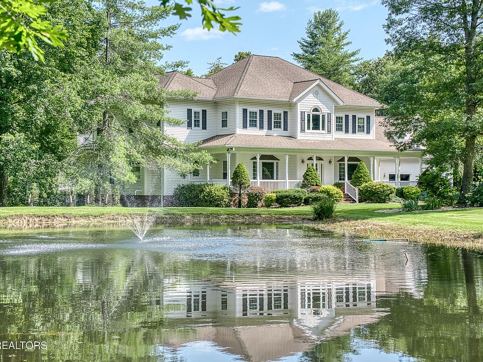 1st image of 16 Basses Creek Ln