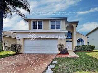 1091 Fairfax Cir W, Boynton Beach, FL 33436