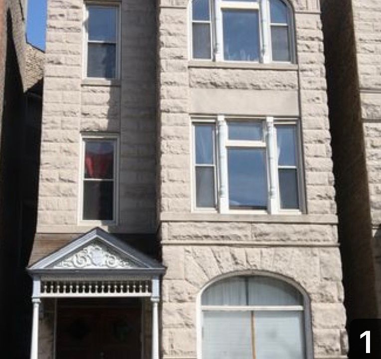 1st image of 855 N Damen Ave APT 3