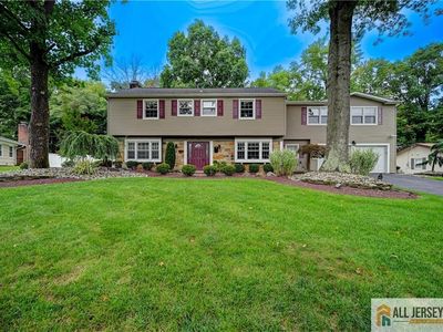 8 Dogwood Cir, Matawan, NJ, 07747