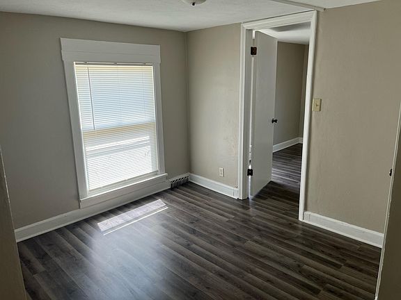 3rd image of 1101 Cunningham St #2