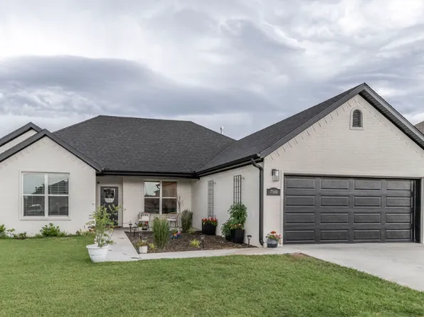 7350 Charlotte Ave, Springdale, AR 72762