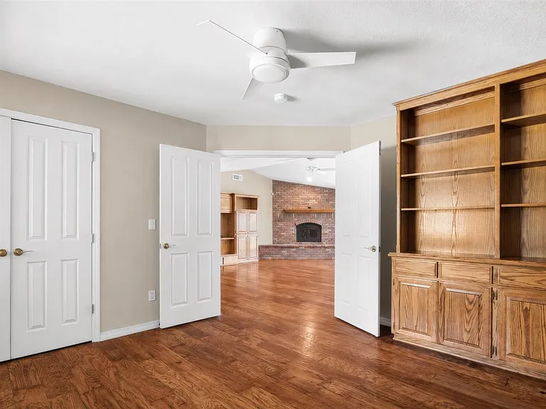 688 Willow Rd — Photo 25